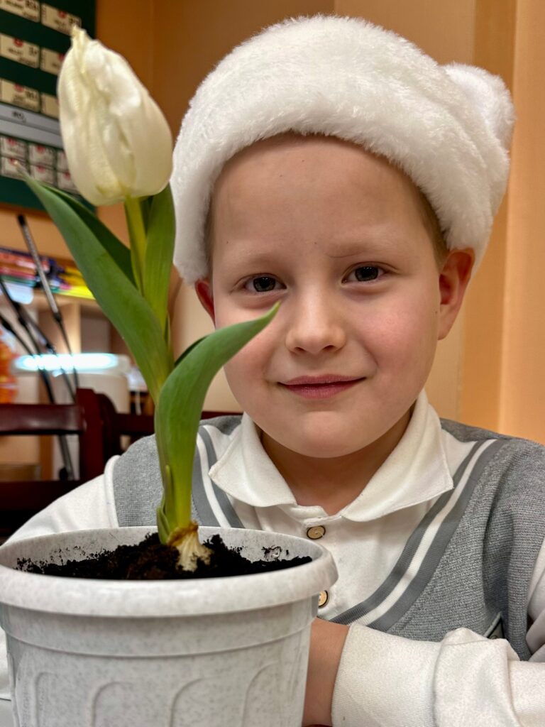 Первый тюльпанчик в Амдерме!