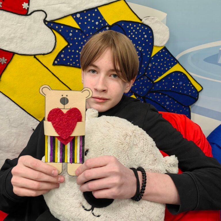 Обсуждаем безопасность и мастерим открытки