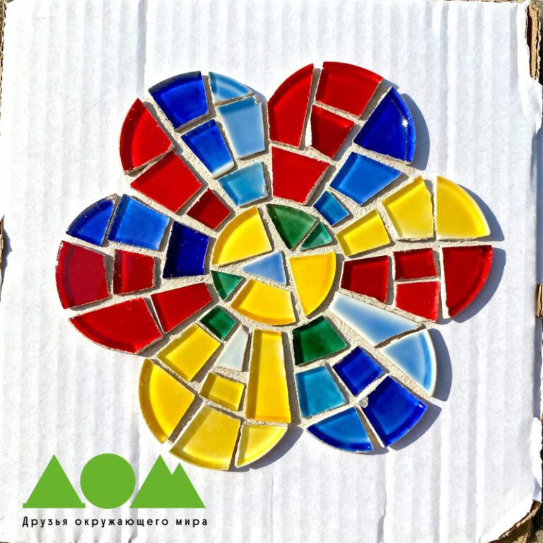 Поделка из битой посуды