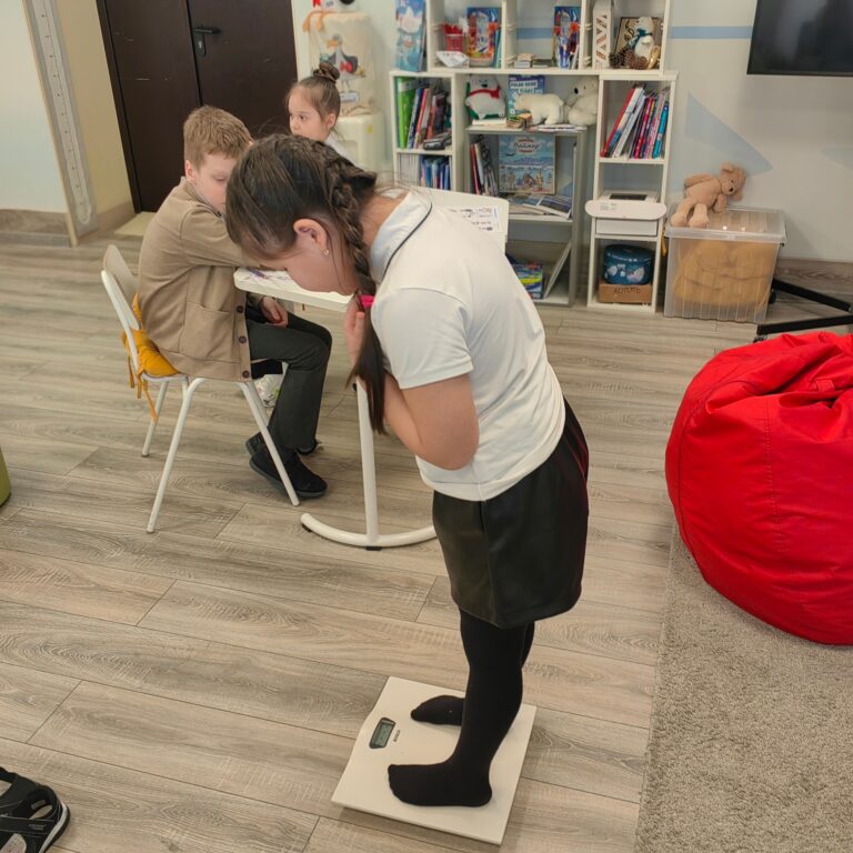 Белый мишка — самый крупный хищник. А если взвесить?